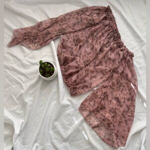 Rachael & Chloe Pink Sheer Top, size Mediun